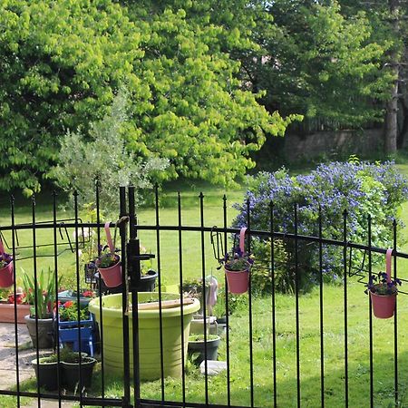 Chez Martine Et Bernard Bed & Breakfast Saint-Vincent-Sterlanges Luaran gambar